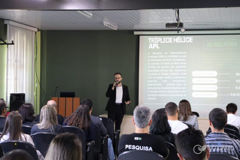 The lab openings coincided with a Cities of the Future agreement signed between Viçosa municipality and the state government.